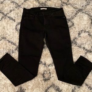 Levi’s 711 skinny jeans